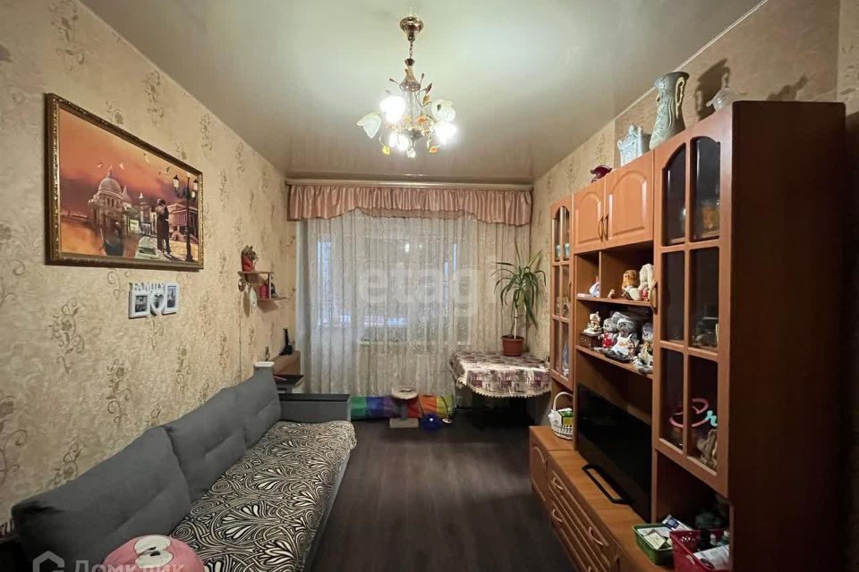 Продаётся 3-комнатная квартира, 41.4 м²