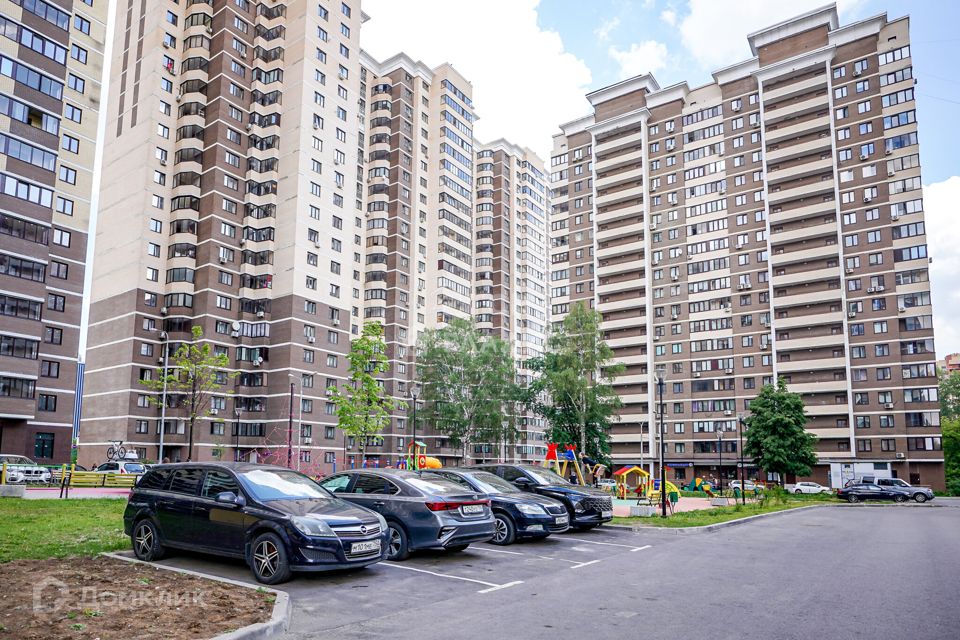 Продаётся 2-комнатная квартира, 66.5 м²