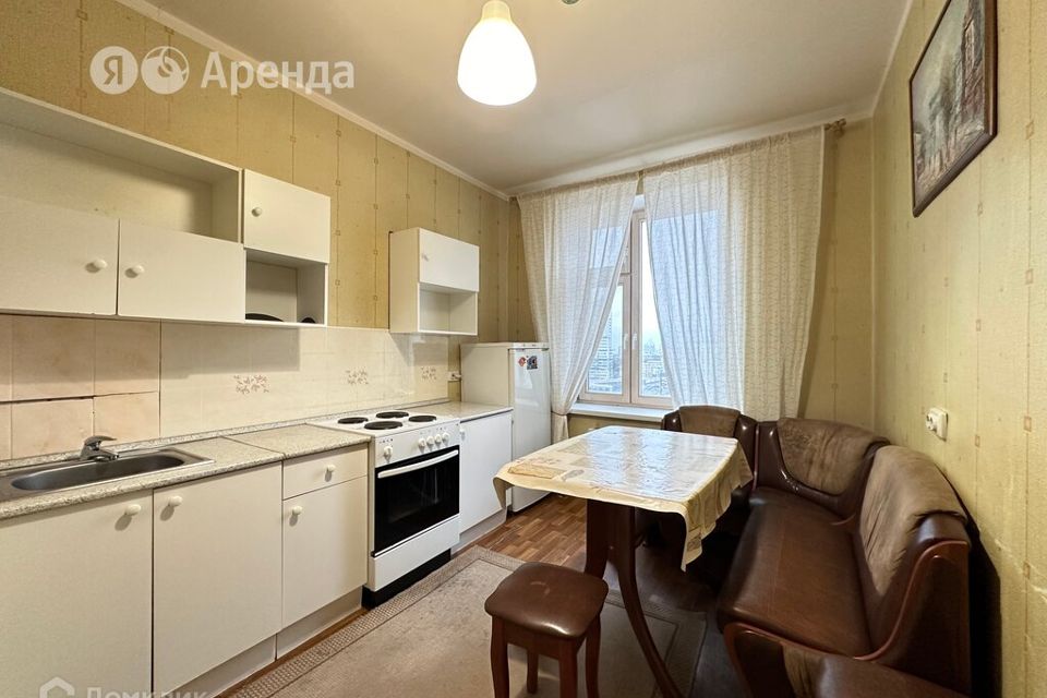 Сдаётся 2-комнатная квартира, 47.6 м²