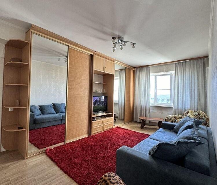 Продаётся 2-комнатная квартира, 74.8 м²
