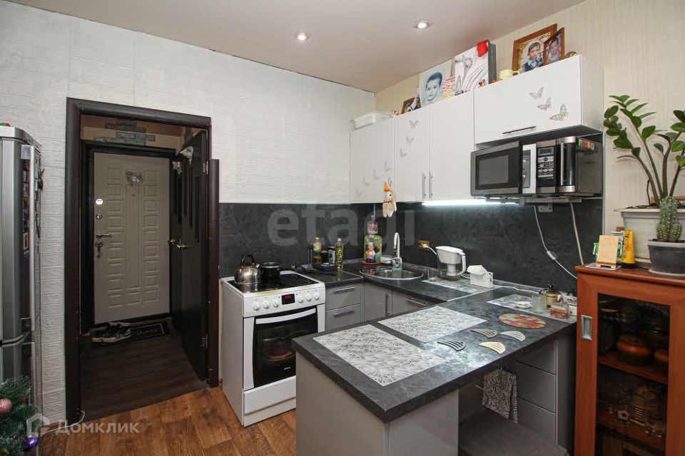 Продаётся 1-комнатная квартира, 32 м²