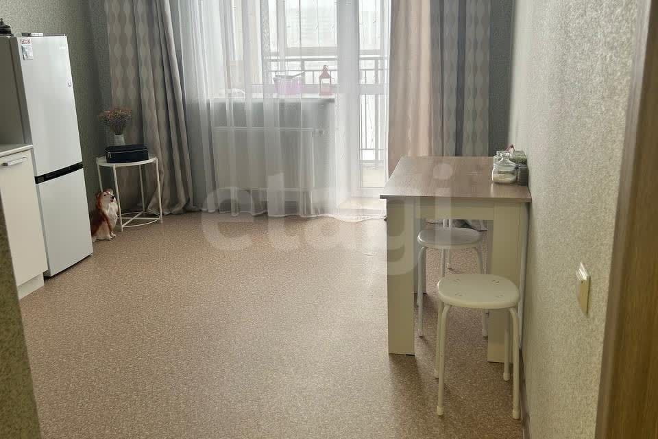 Продаётся 1-комнатная квартира, 38 м²