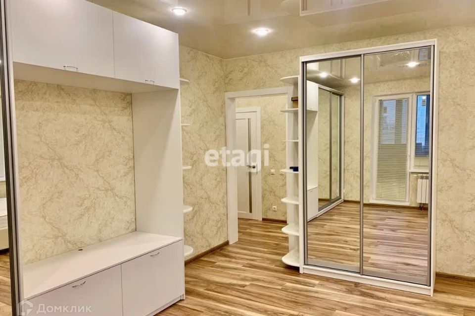 Продаётся 1-комнатная квартира, 53 м²
