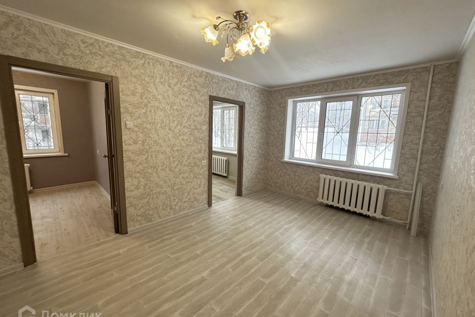 Продаётся 3-комнатная квартира, 47.4 м²