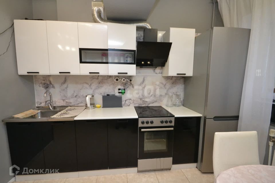 Продаётся 1-комнатная квартира, 49.6 м²