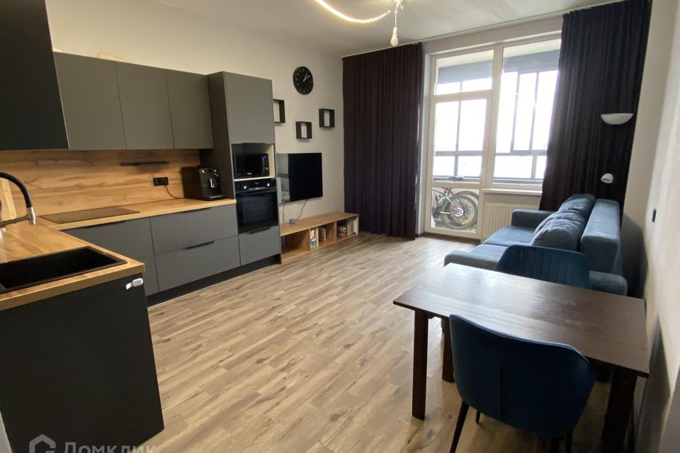 Продаётся 2-комнатная квартира, 77 м²