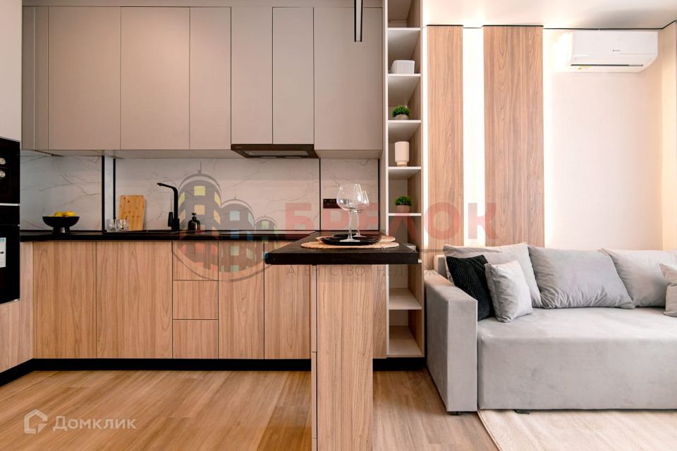 Продаётся 1-комнатная квартира, 42 м²