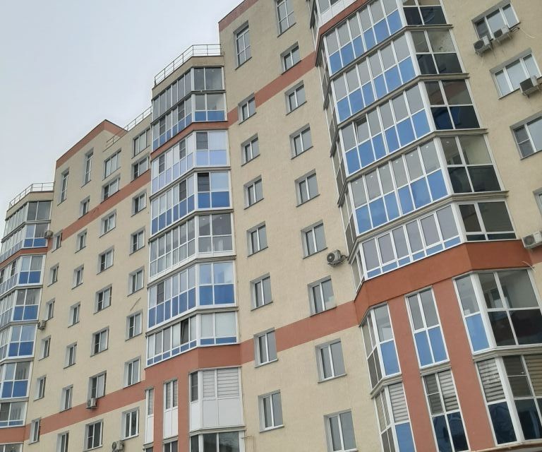 Продаётся 1-комнатная квартира, 63 м²