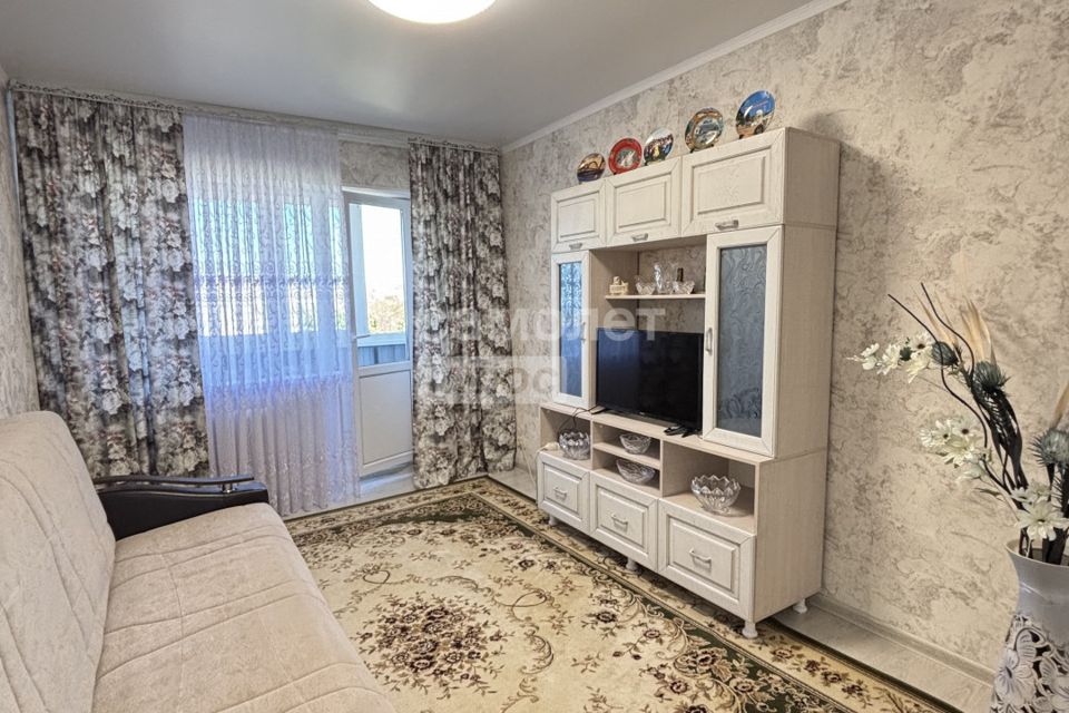 Продаётся 2-комнатная квартира, 42.8 м²