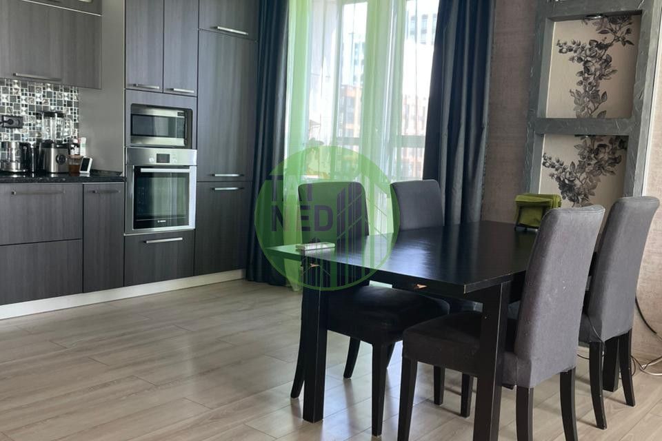 Продаётся 3-комнатная квартира, 94 м²