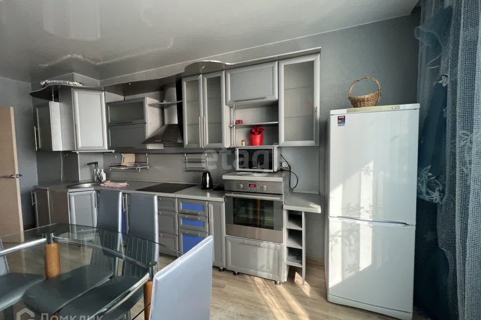 Сдаётся 1-комнатная квартира, 55 м²