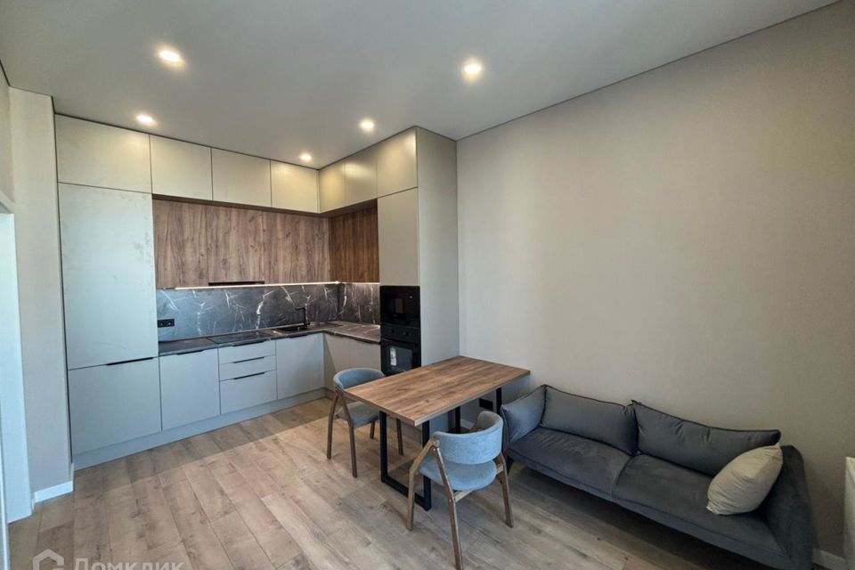 Сдаётся 2-комнатная квартира, 55.5 м²