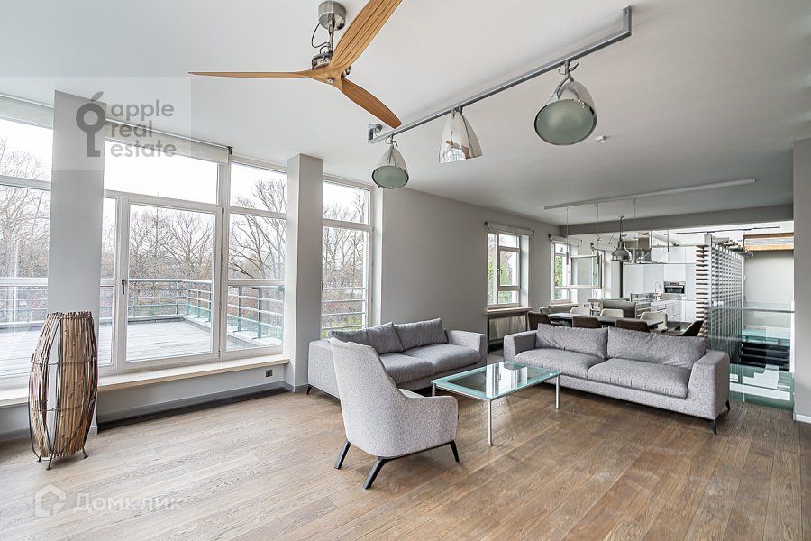 Сдаётся 5-комнатная квартира, 305 м²