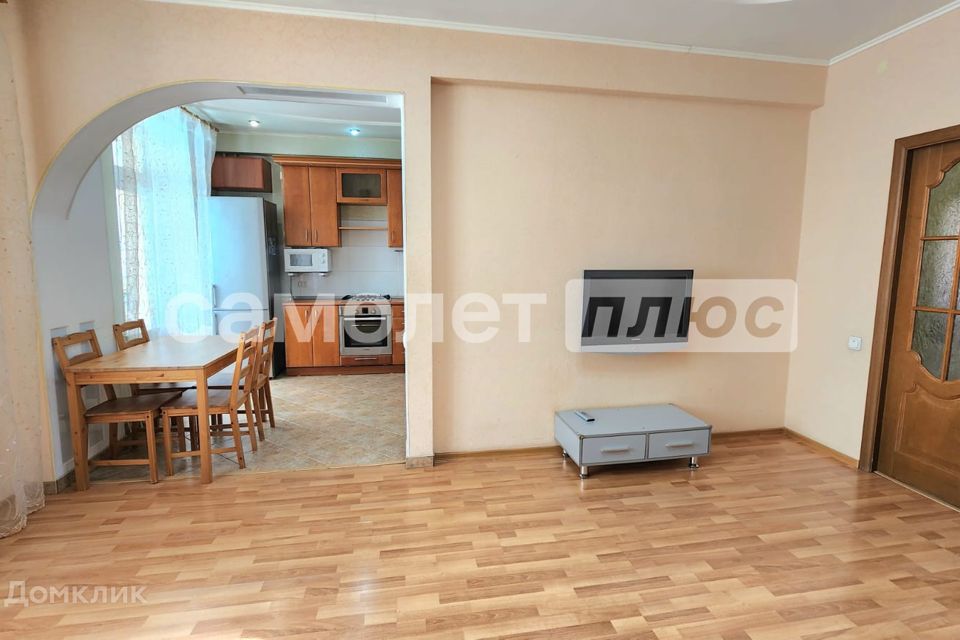 Сдаётся 3-комнатная квартира, 82.6 м²