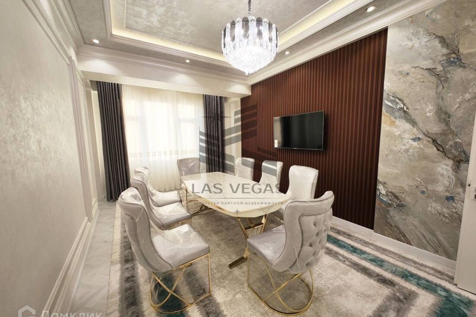 Сдаётся 1-комнатная квартира, 55 м²