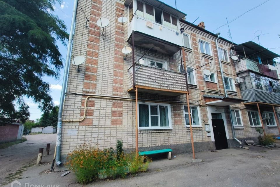 Продаётся 3-комнатная квартира, 43.3 м²