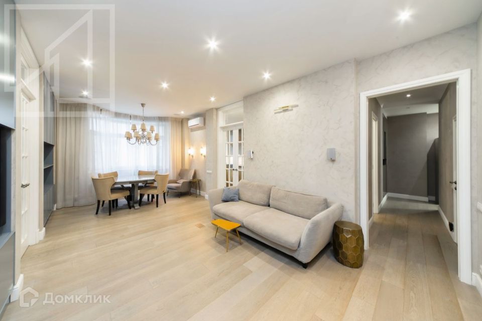 Сдаётся 4-комнатная квартира, 142.3 м²