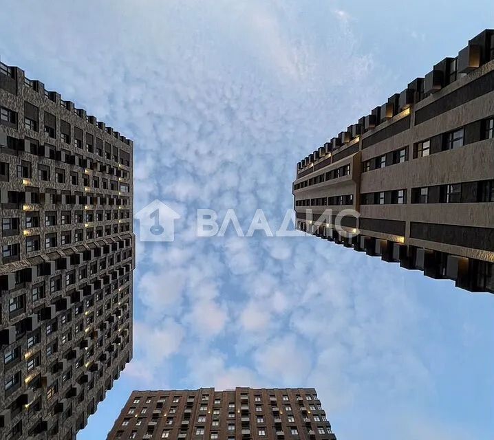 Продаётся 1-комнатная квартира, 42.8 м²