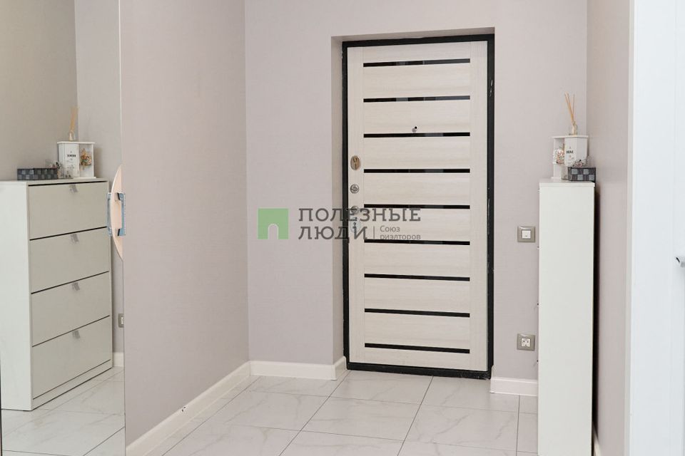 Продаётся 2-комнатная квартира, 65.2 м²