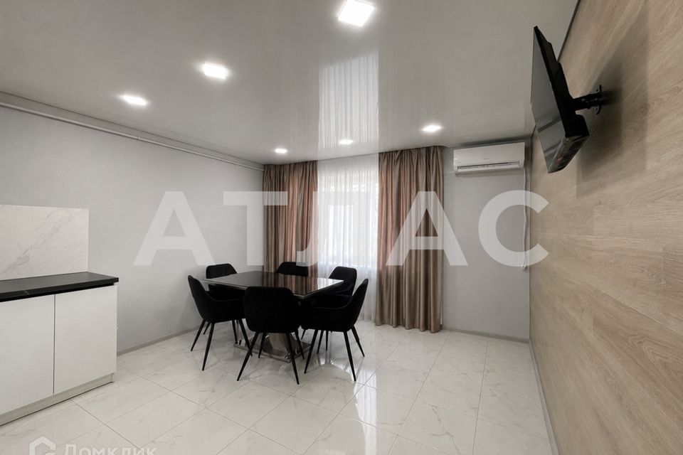 Продаётся 2-комнатная квартира, 91.6 м²