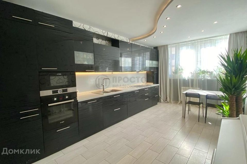 Продаётся 2-комнатная квартира, 70.3 м²