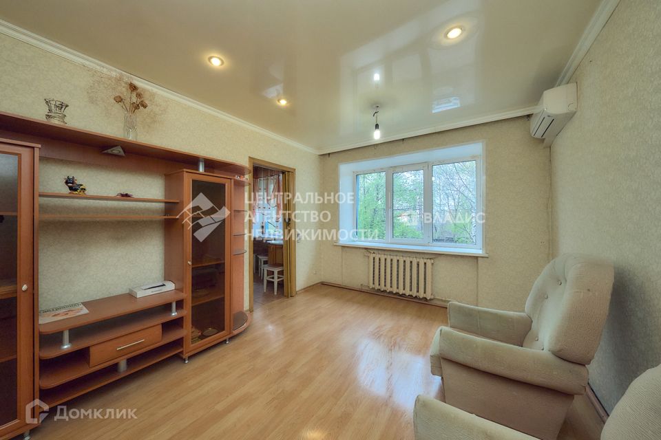 Продаётся 3-комнатная квартира, 59.9 м²