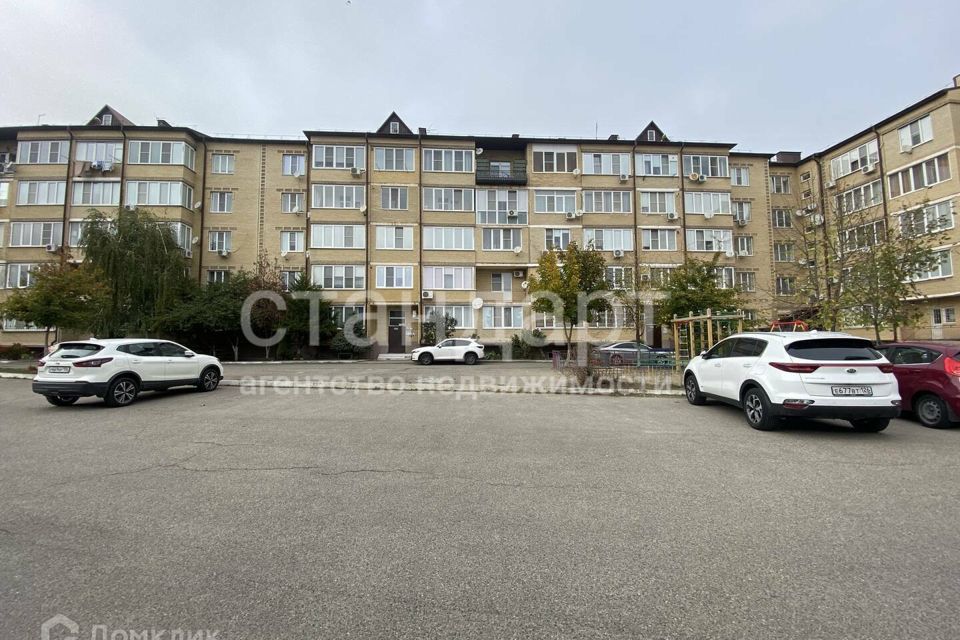 Продаётся 1-комнатная квартира, 42.1 м²