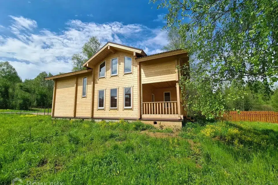 Продаётся 2-этажный дом, 220 м²
