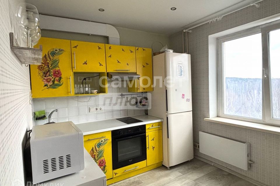 Сдаётся 2-комнатная квартира, 56.5 м²