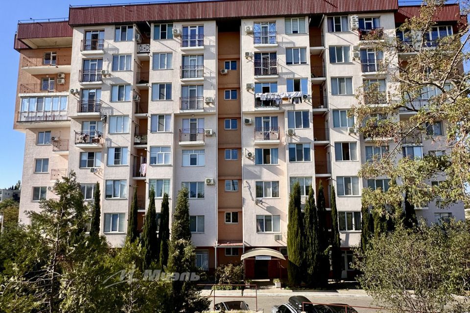Продаётся 5-комнатная квартира, 224.2 м²