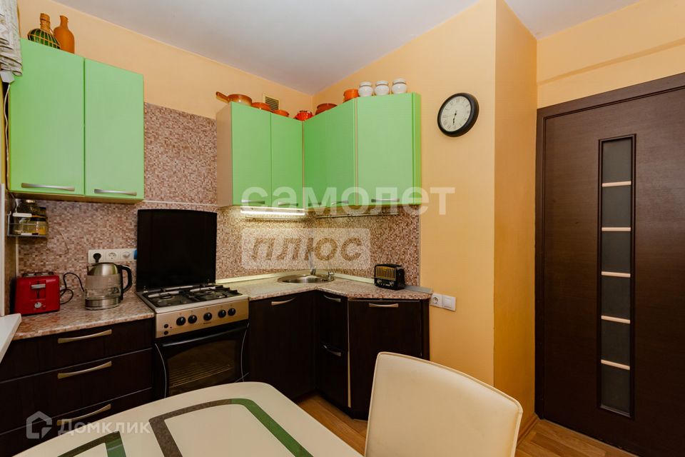 Продаётся 3-комнатная квартира, 50.7 м²