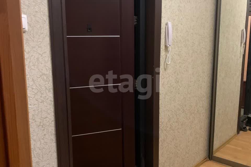 Продаётся 1-комнатная квартира, 38.5 м²