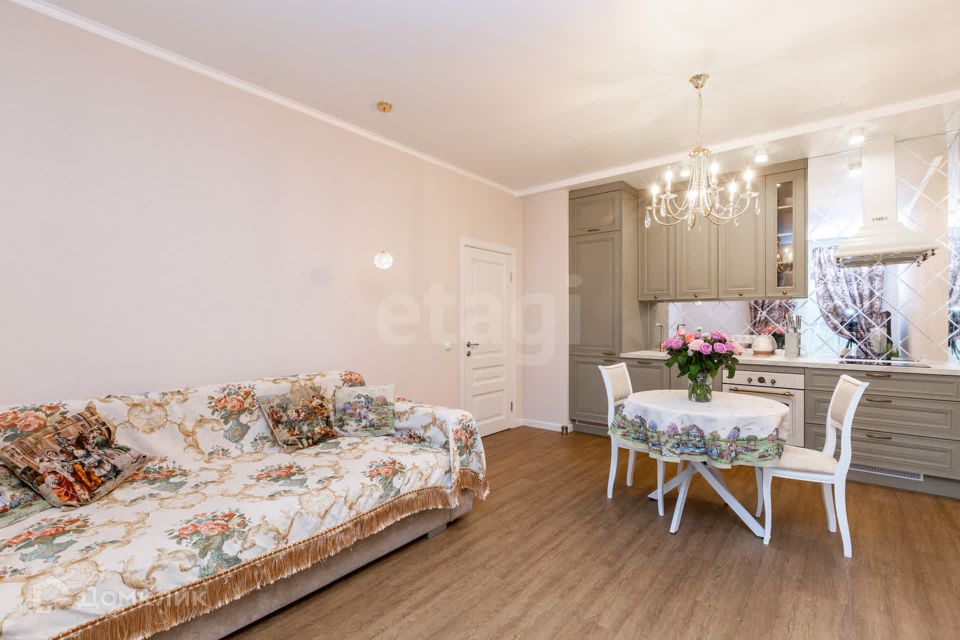 Продаётся 1-комнатная квартира, 43.6 м²