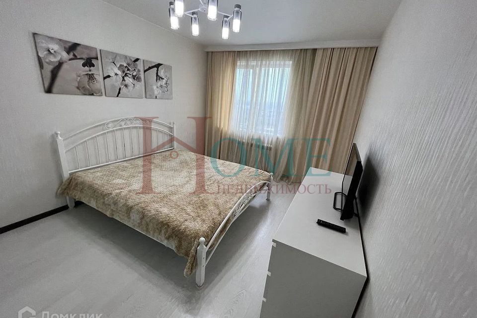 Сдаётся 2-комнатная квартира, 72 м²