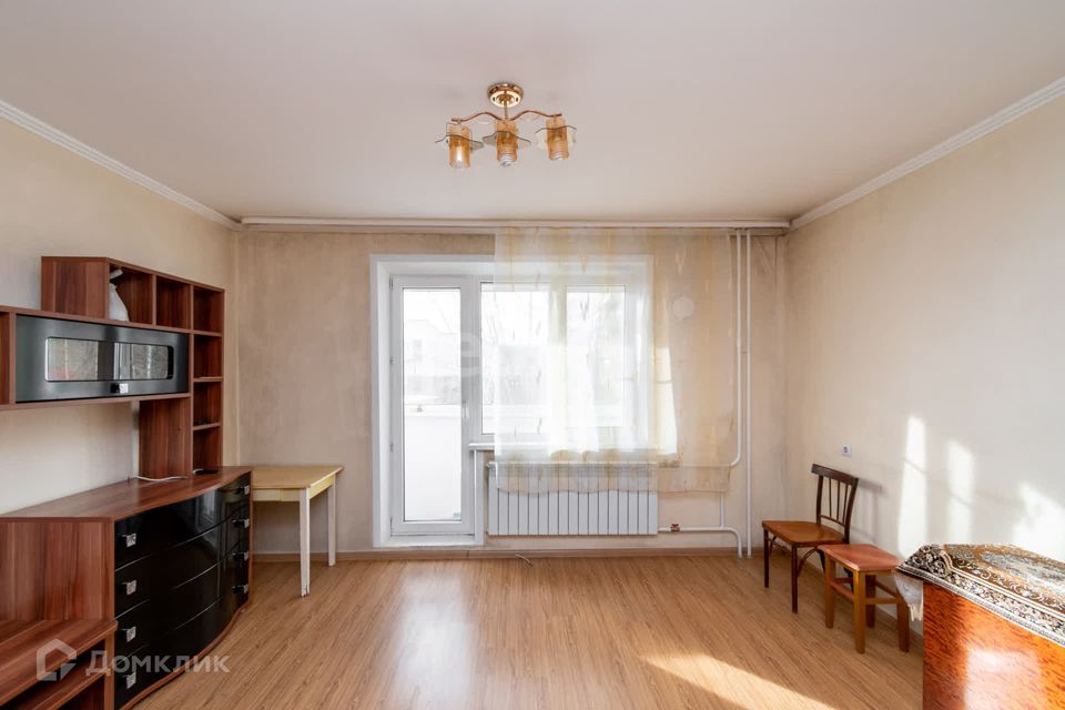 Продаётся 1-комнатная квартира, 40.2 м²