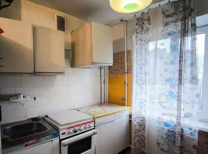 Продаётся 3-комнатная квартира, 57.6 м²