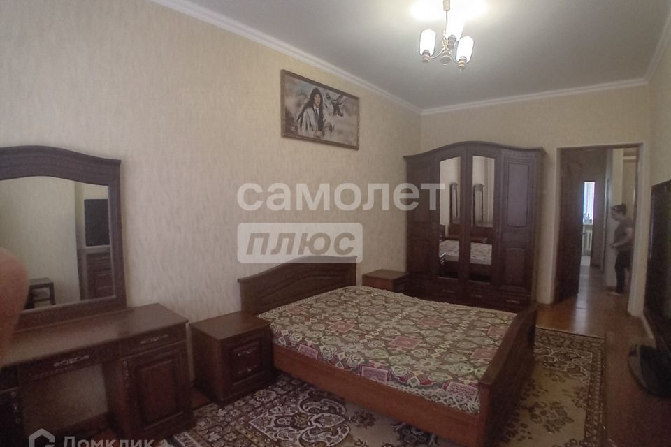 Сдаётся 2-комнатная квартира, 74 м²