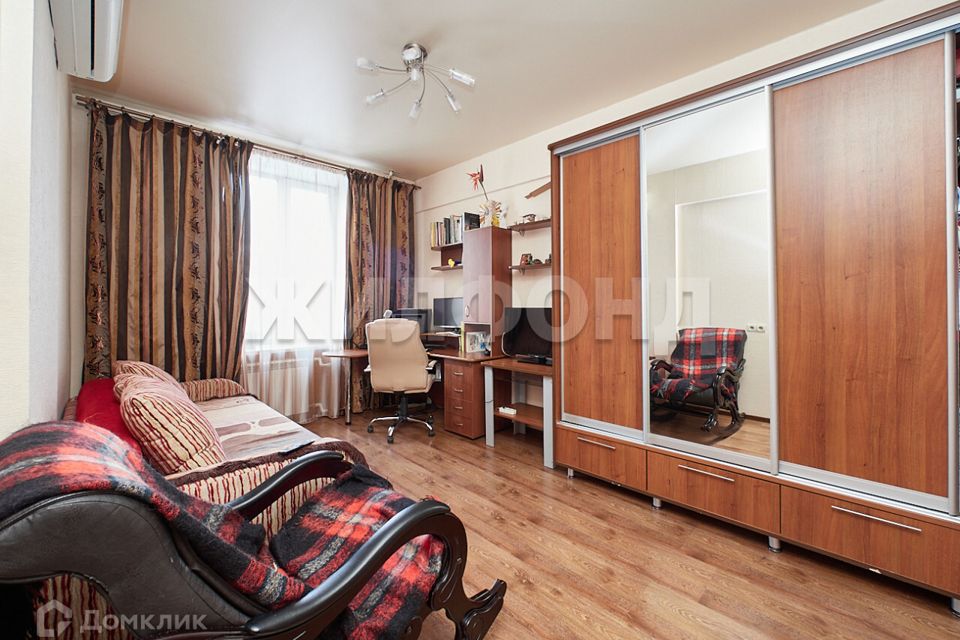 Продаётся 3-комнатная квартира, 76 м²