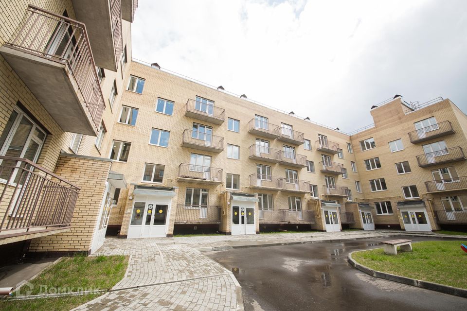 Продаётся 1-комнатная квартира, 42.88 м²
