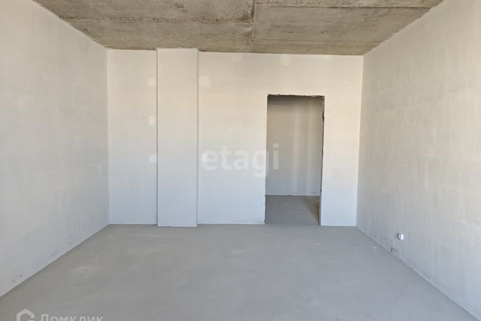 Продаётся 2-комнатная квартира, 72.6 м²