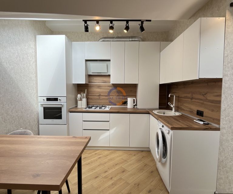 Продаётся 2-комнатная квартира, 75 м²