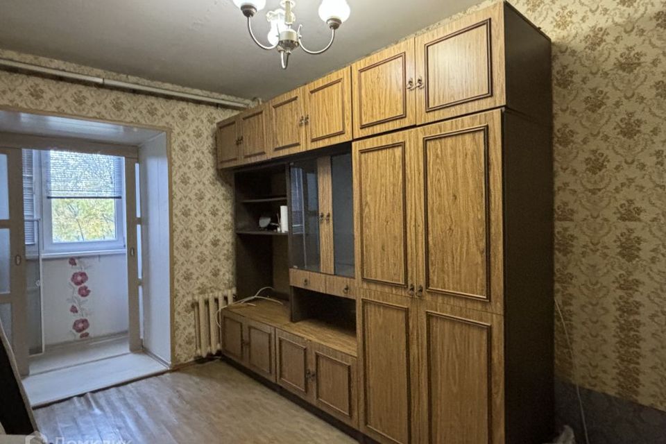 Продаётся комната в 4-комн. квартире, 12.7 м²