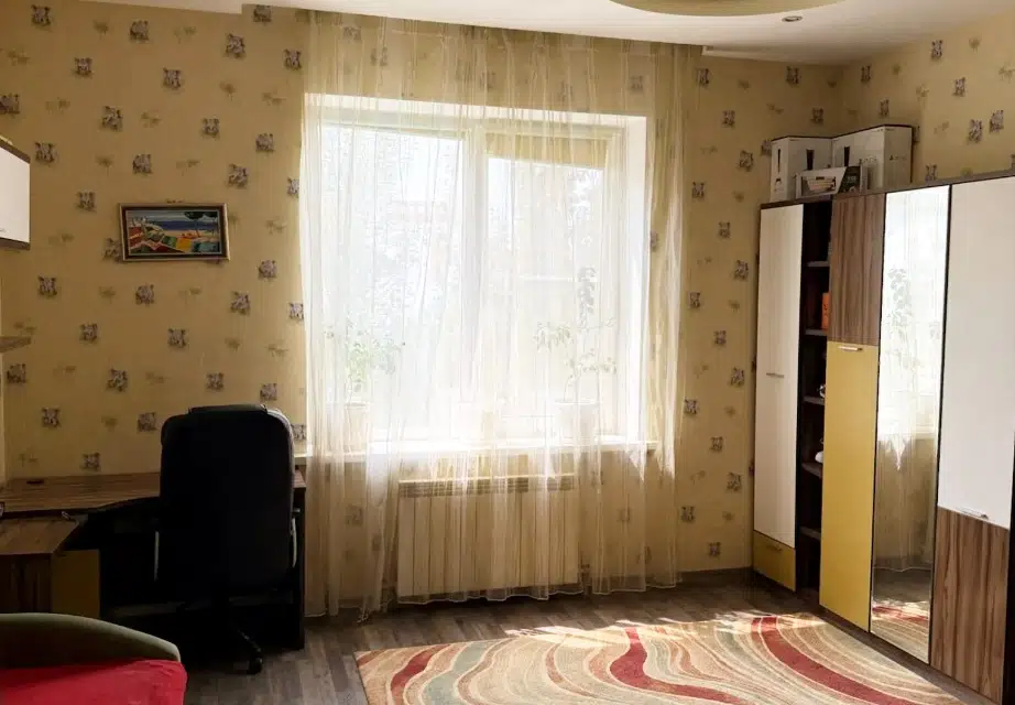 Продаётся 3-комнатная квартира, 124.8 м²