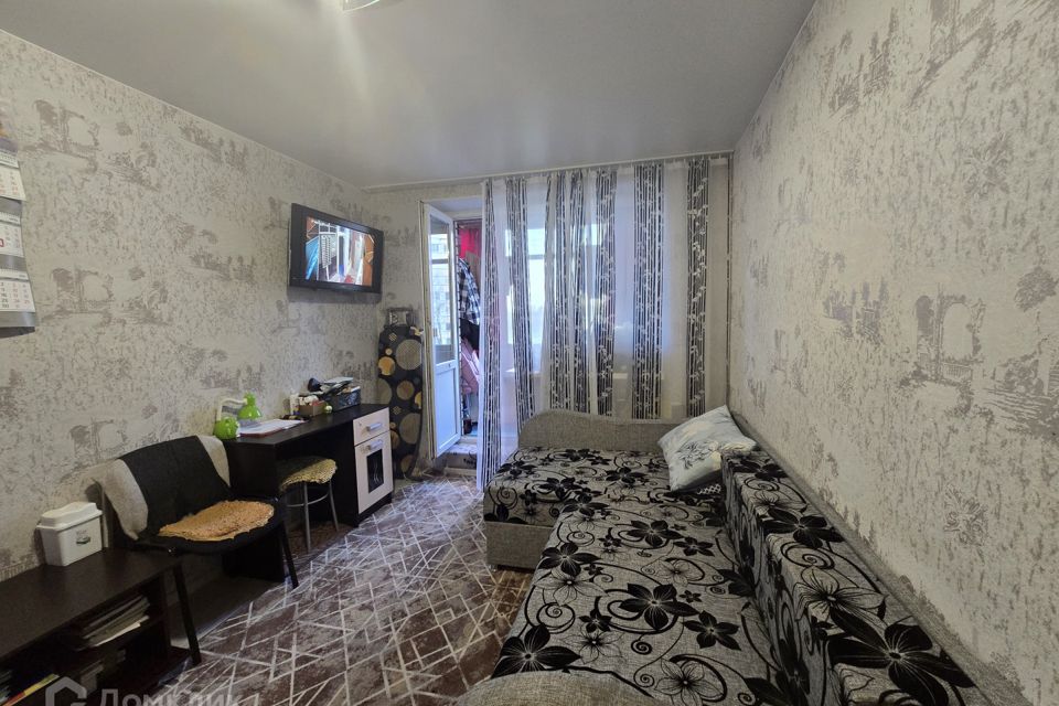 Продаётся комната в 12-комн. квартире, 11.7 м²