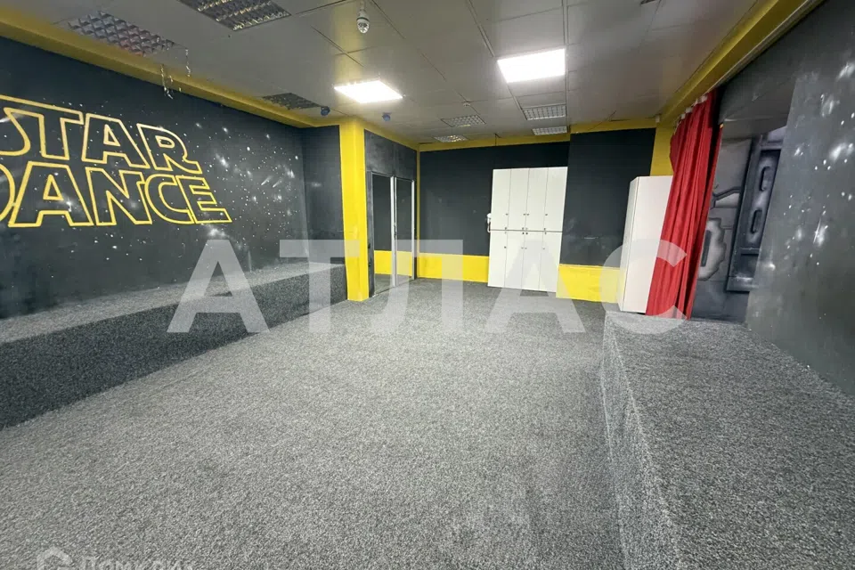 Сдаётся помещение своб. назначения, 300 м²