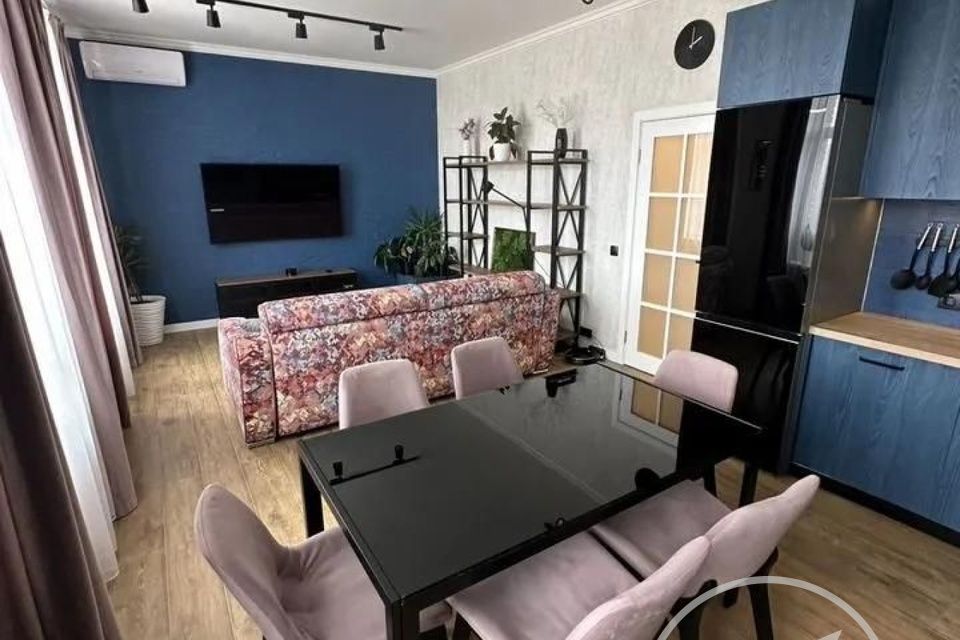 Продаётся 3-комнатная квартира, 77.3 м²