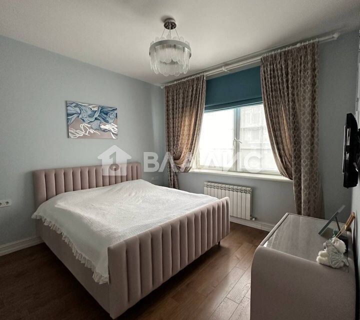 Продаётся 1-комнатная квартира, 80 м²