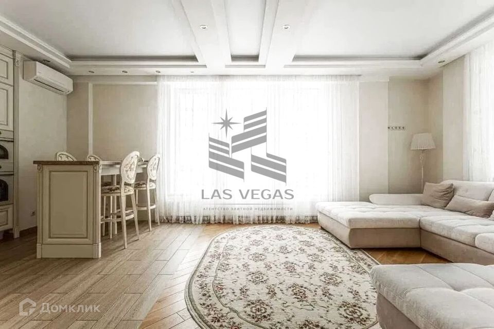 Сдаётся 4-комнатная квартира, 100 м²