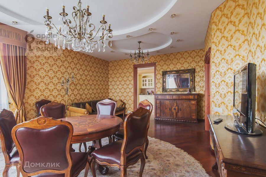 Продаётся 4-комнатная квартира, 170.4 м²