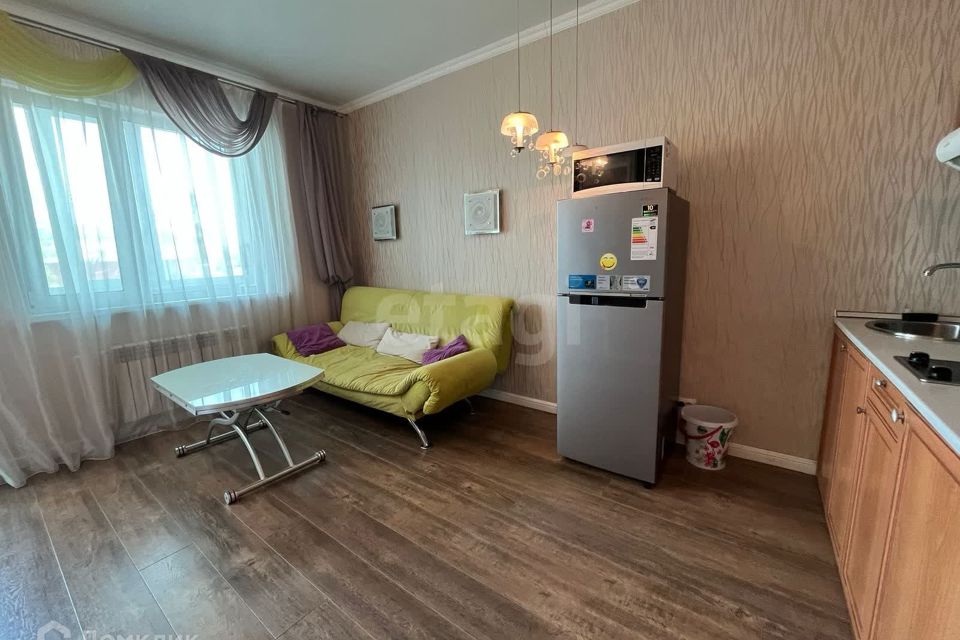 Сдаётся 1-комнатная квартира, 42 м²
